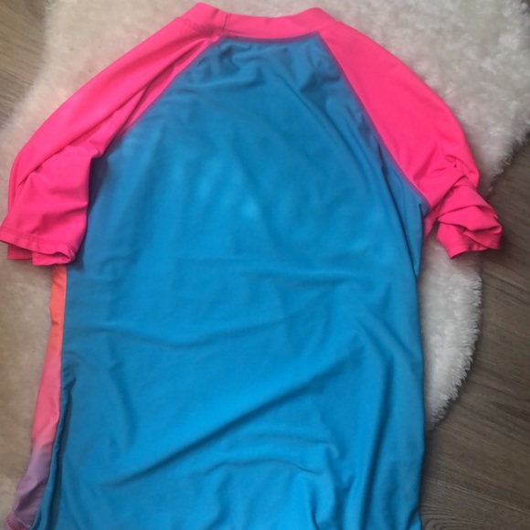 Wonder Nation Girl’s Rash Guard - Picture 4 of 4